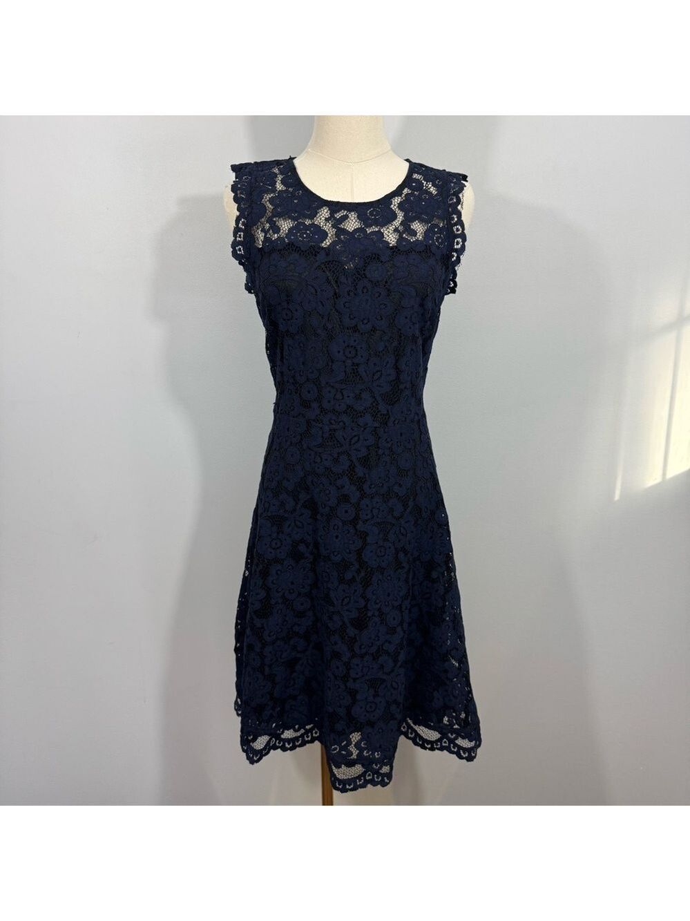 Reitmans Sweetheart Fit & Flare Dress Sz 4 Navy Blue Lace Overlay Open Back VGUC - Picture 6 of 14